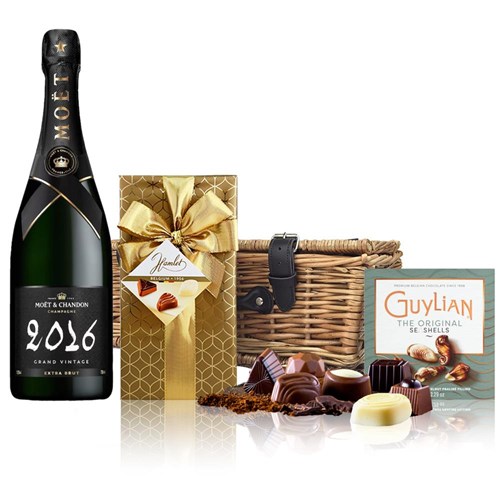 Moet & Chandon Grand Vintage 2016 Extra Brut Champagne 75cl And Chocolates Hamper